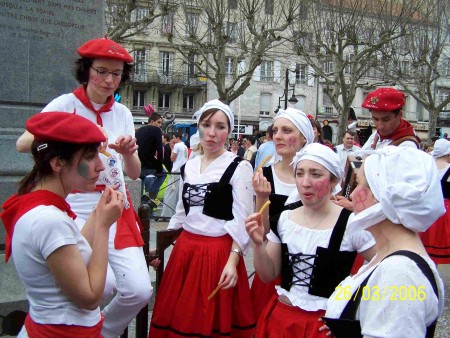Danses basques au carnaval de Périgueux
